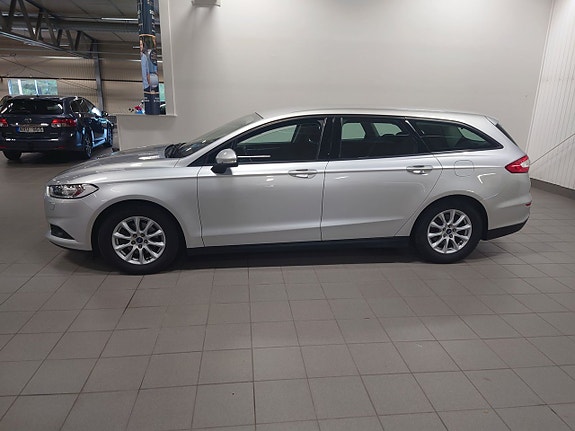Ford Mondeo 3 of 5