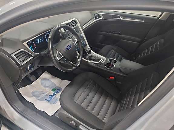 Ford Mondeo 7 of 9