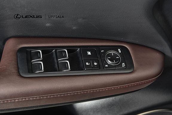 Lexus RX450h 11 of 23