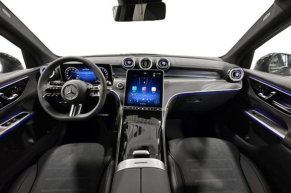 Mercedes-Benz GLC300 de 7 of 18