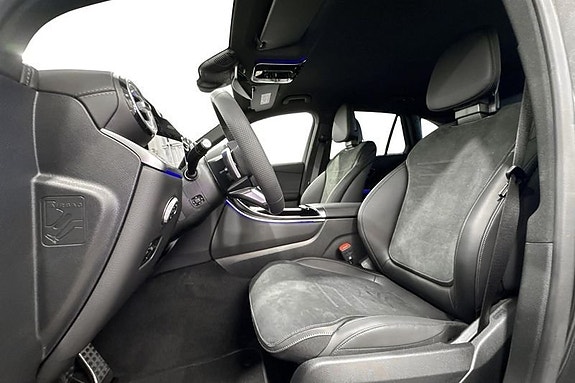 Mercedes-Benz GLC300 de 12 of 18