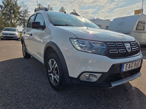 Dacia Sandero Stepway 2 of 5