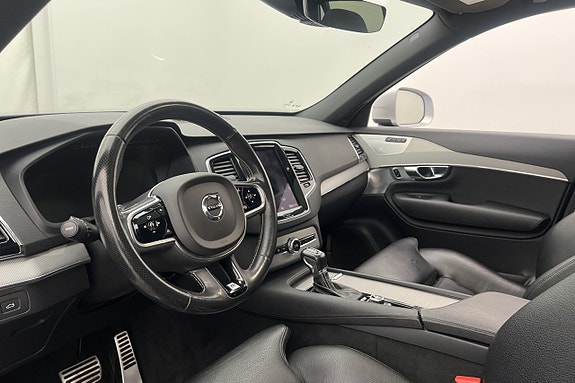 Volvo XC90 22 of 30