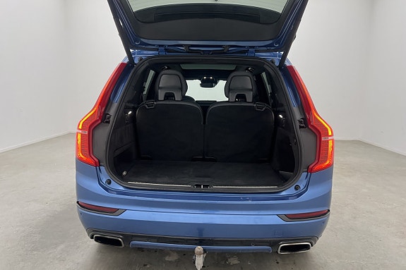 Volvo XC90 12 of 30