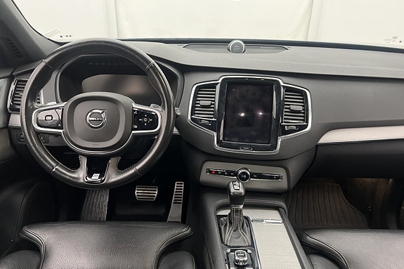 Volvo XC90 19 of 30
