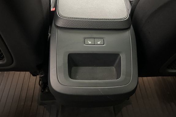Volvo XC90 20 of 30