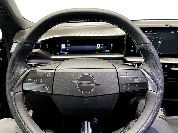 Opel Grandland 12 of 13