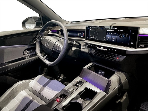Opel Grandland 3 of 5