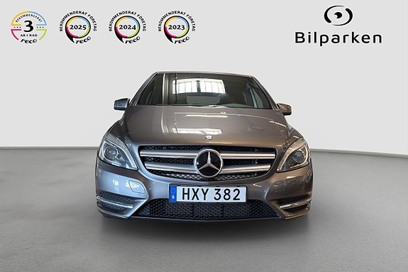 Mercedes-Benz B180 5 of 5