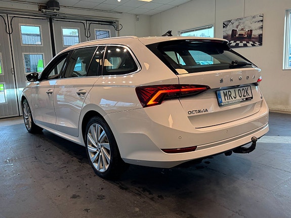 Skoda Octavia 3 of 5