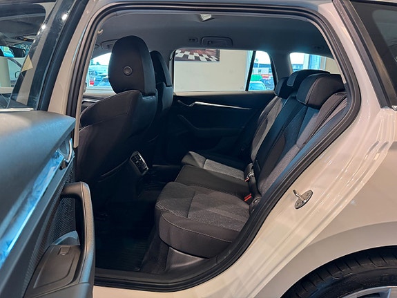 Skoda Octavia 19 of 25