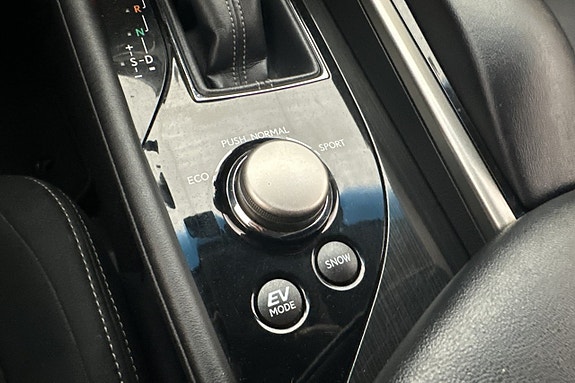 Lexus GS300h 27 of 29