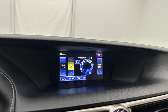 Lexus GS300h 21 of 29
