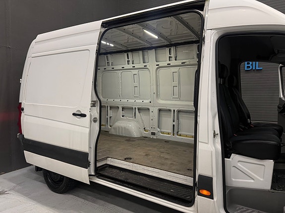 Volkswagen Crafter 35 16 of 27