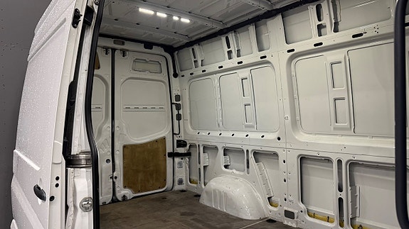 Volkswagen Crafter 35 19 of 26
