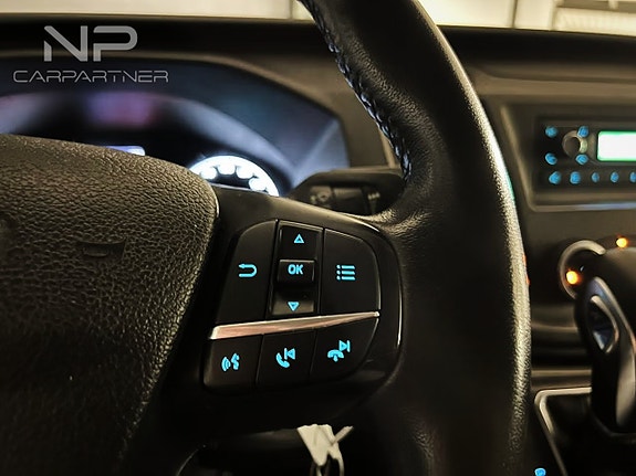 Ford Transit Custom 11 of 16