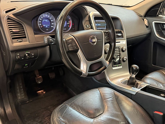Volvo XC60 7 of 19