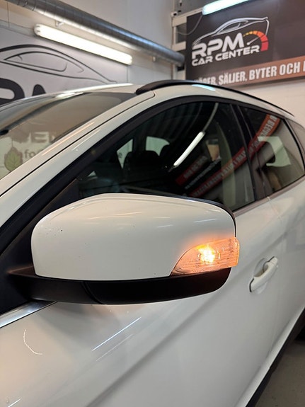 Volvo XC60 11 of 19