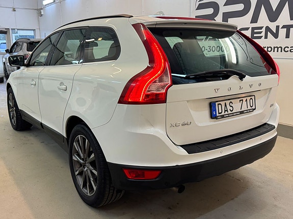 Volvo XC60 4 of 19