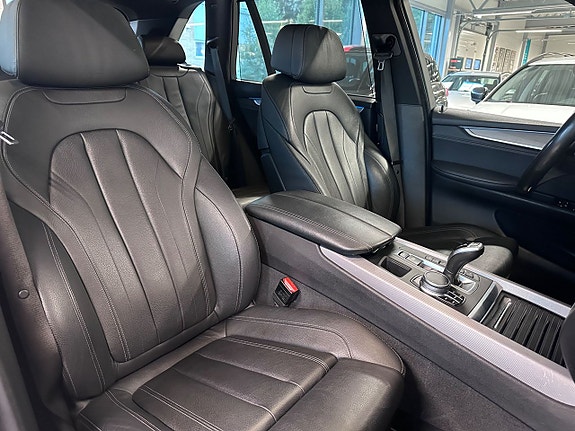 BMW X5 18 of 30