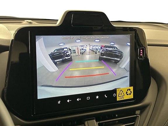 Suzuki S-Cross 11 of 16