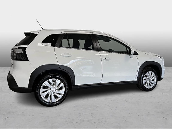 Suzuki S-Cross 4 of 5