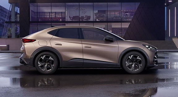Cupra Tavascan 3 of 5