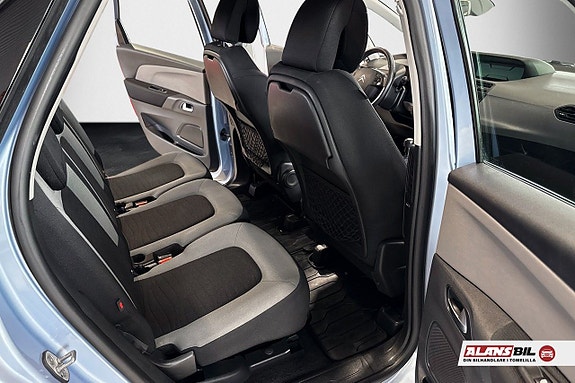 Citroen C4 Picasso 9 of 11