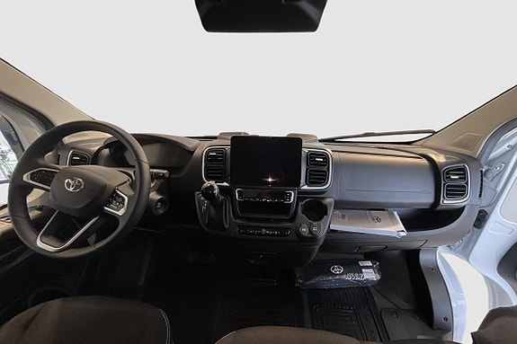Toyota ProAce Max 8 of 10
