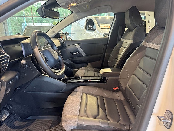 Citroen C4 X 4 of 5