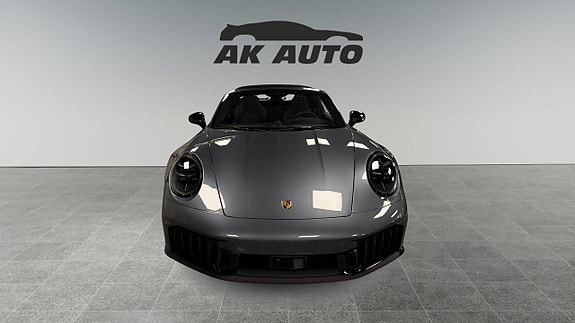 Porsche 911 2 of 5