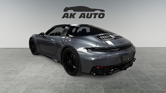 Porsche 911 6 of 11