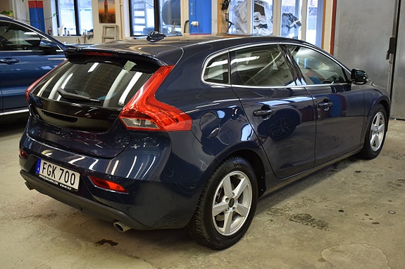 Volvo V40 5 of 20
