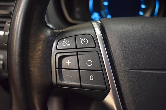 Volvo V40 12 of 20