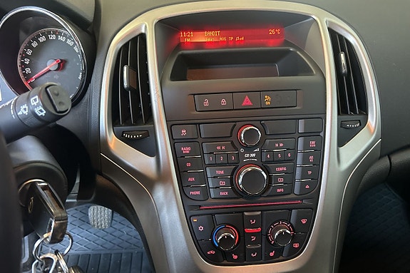 Opel Astra 17 of 22
