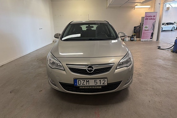 Opel Astra 12 of 27
