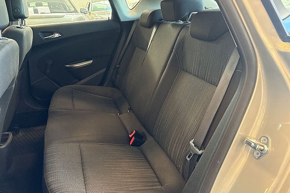 Opel Astra 17 of 27