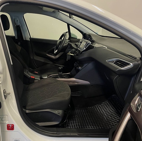 Peugeot 2008 10 of 11