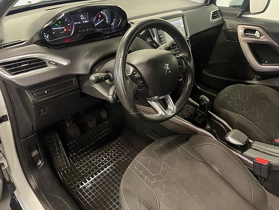 Peugeot 2008 5 of 5