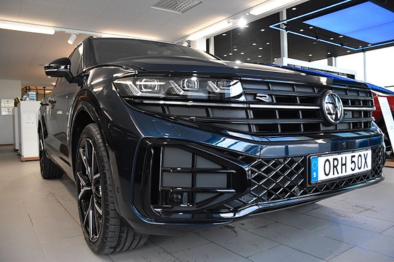 Volkswagen Touareg 4 of 30