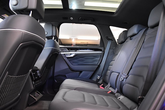 Volkswagen Touareg 29 of 30