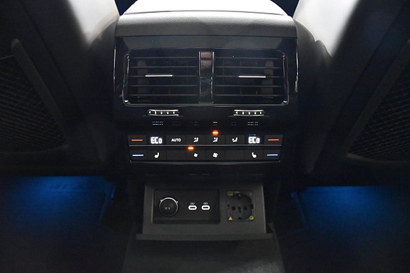 Volkswagen Touareg 28 of 30