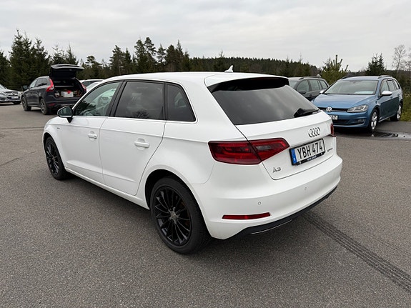 Audi A3 3 of 5