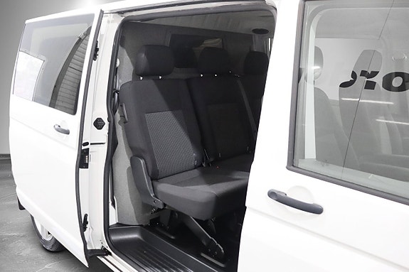 Volkswagen Transporter 9 of 21