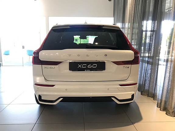Volvo XC60 4 of 19