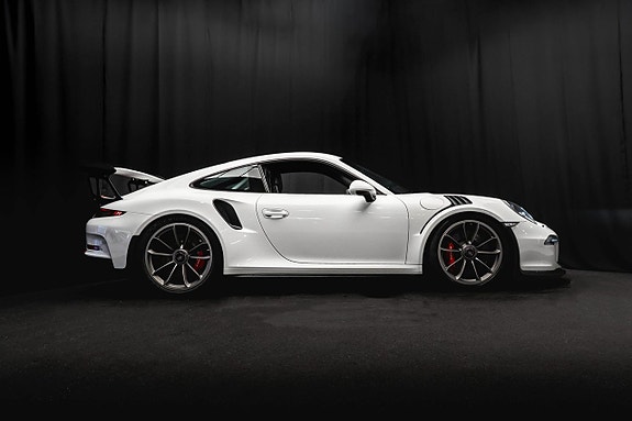 Porsche 911 GT3 RS 7 of 27