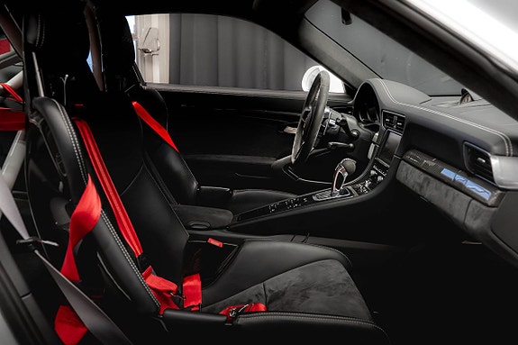 Porsche 911 GT3 RS 19 of 27