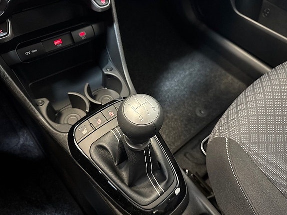 Kia Picanto 13 of 18