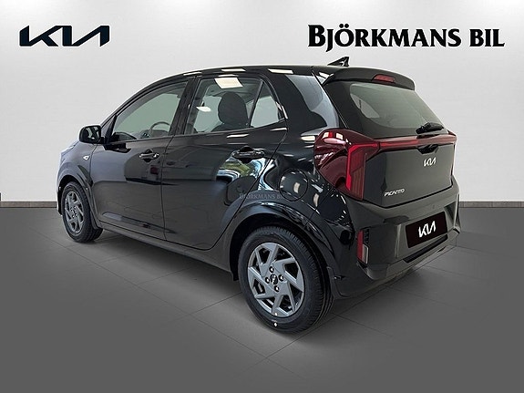 Kia Picanto 3 of 18