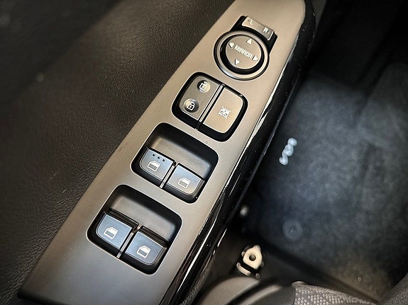 Kia Picanto 16 of 18